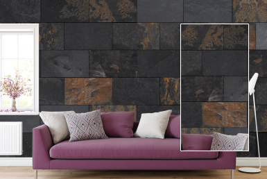 Kinara-distribución-y-venta-piedra-natural-30x60-interior-exterior-ONIX sala en tendencia con piedra natural en pared sofá violeta cojines blancos