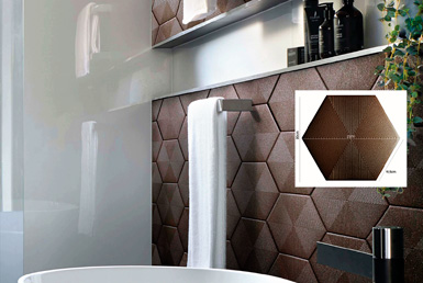 CERAMICA-HEXAGONAL-CONNECT-BROWN---20X23-CM CERÁMICAS HEXAGONALES CAFÉ EN PARED DE BLAÑO con porcelanato blanco brillo y toalla blanca