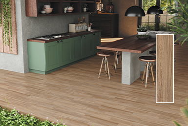CERÁMICA BEIGE ESPAÑOLA TENNESSEE AMBER 15,4X60CM Cerámica en piso de cocina con mesonera de cocina de madera y otro meson verde con accesorios de cocina