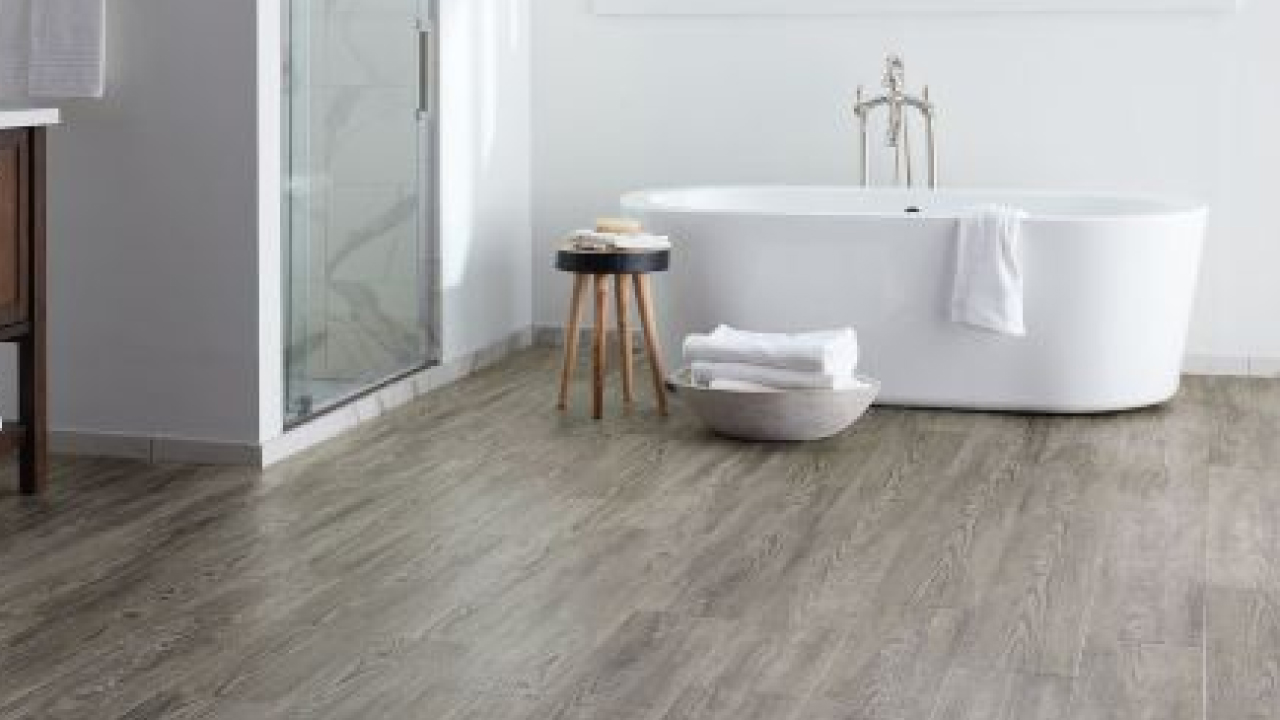 Piso-tipo-PVC-Baño